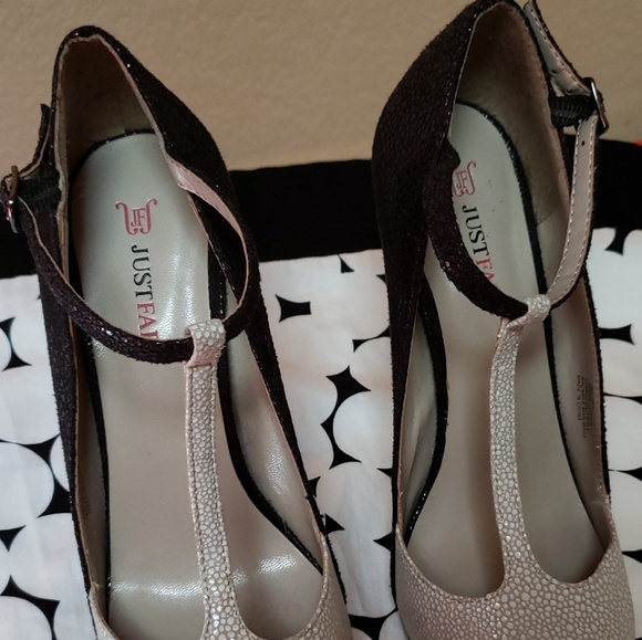 White & Black Heels - Picture 2 of 8